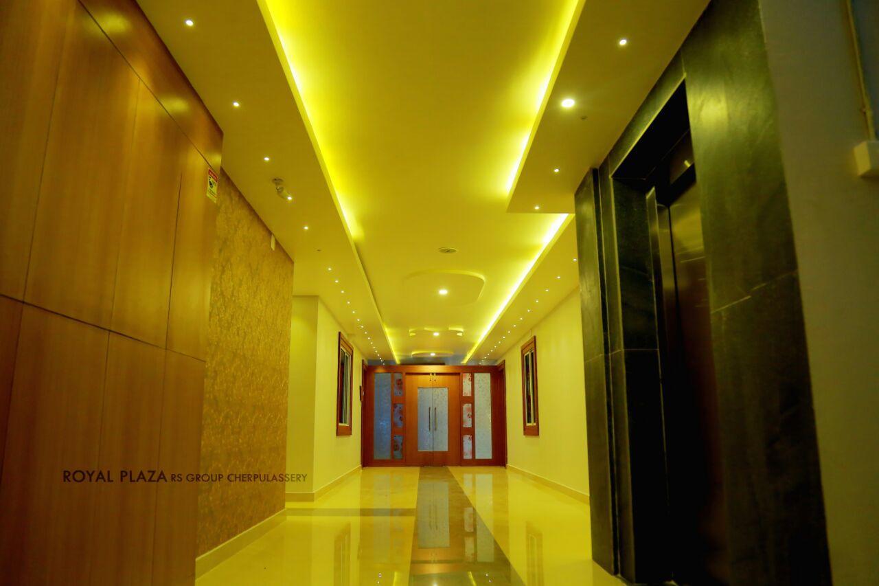 Royal Plaza Residency Hotel Cheruppulasseri Exterior foto