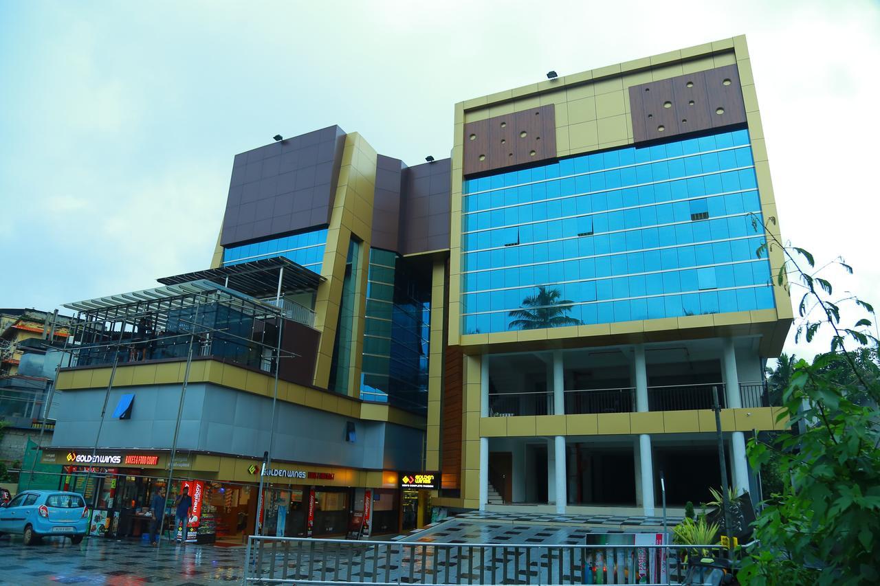 Royal Plaza Residency Hotel Cheruppulasseri Exterior foto