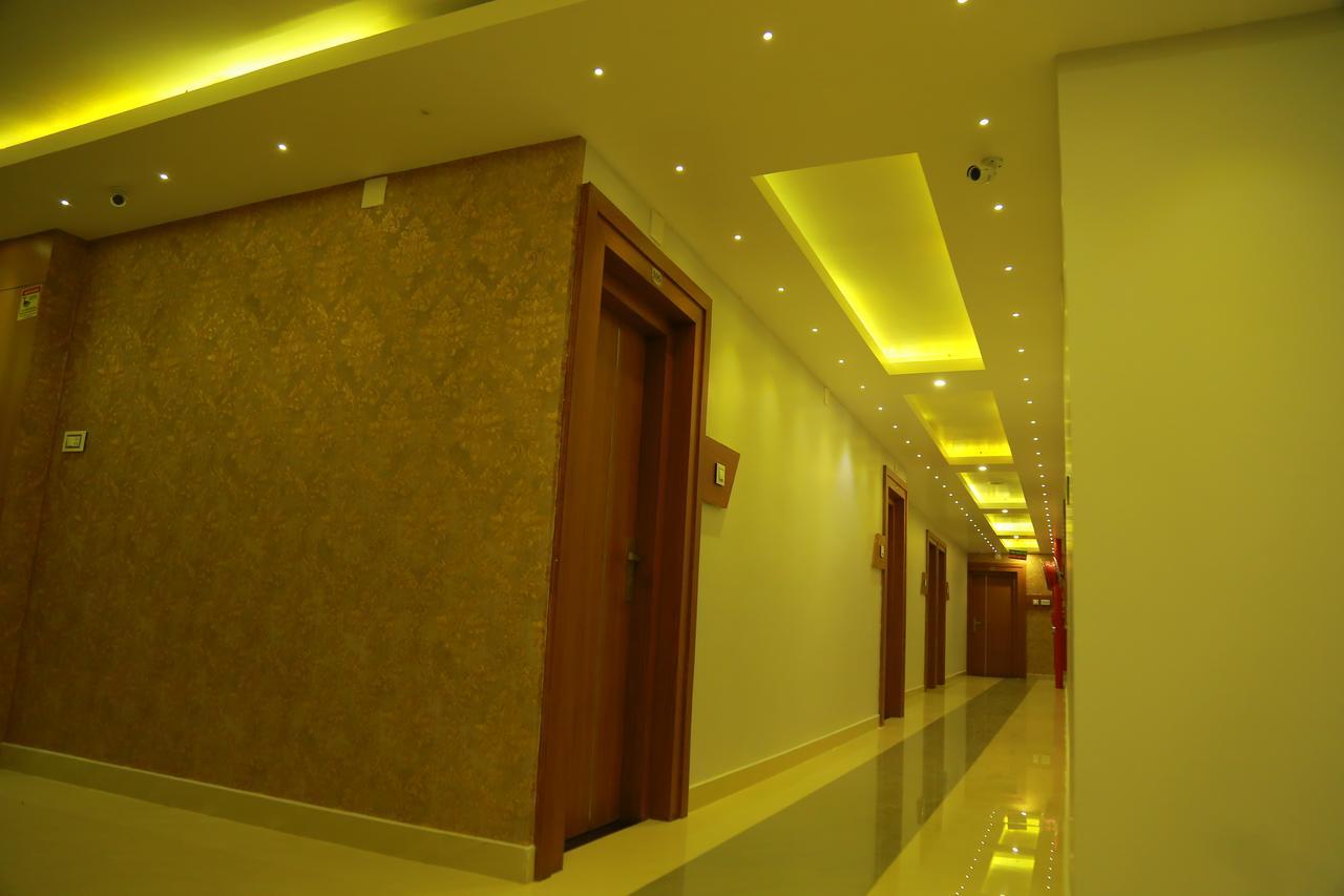 Royal Plaza Residency Hotel Cheruppulasseri Exterior foto